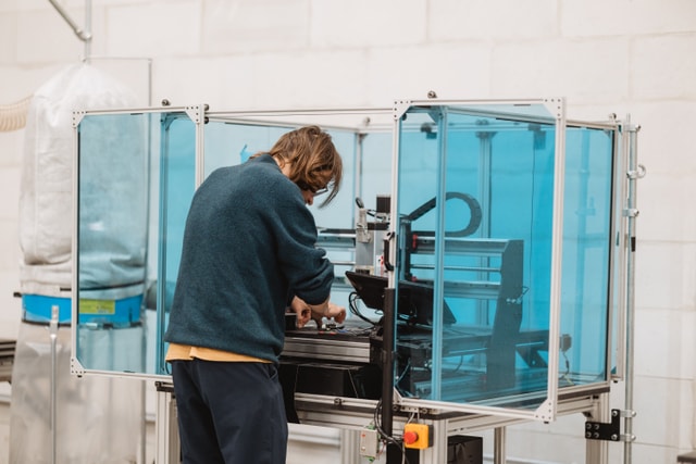 Quentin using the Mekanika Pro with safety enclosure