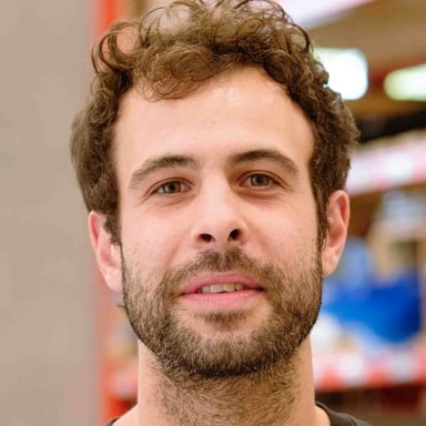 Martin D.