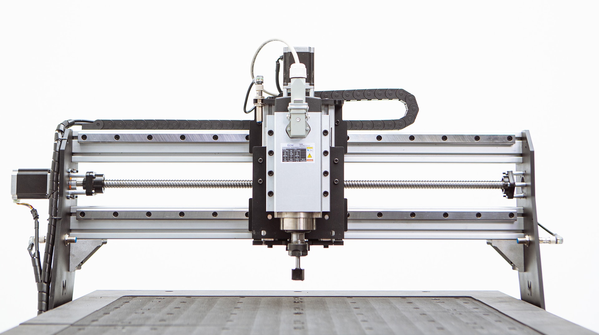 Frontview close up on the x-axis of the Mekanika Pro with a VFD spindle