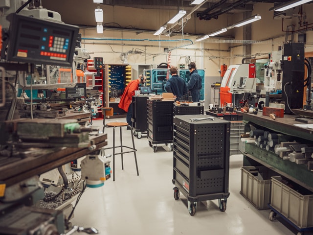 Students and Teacher at ECAM University in Brussels using a Mekanika CNC milling machine