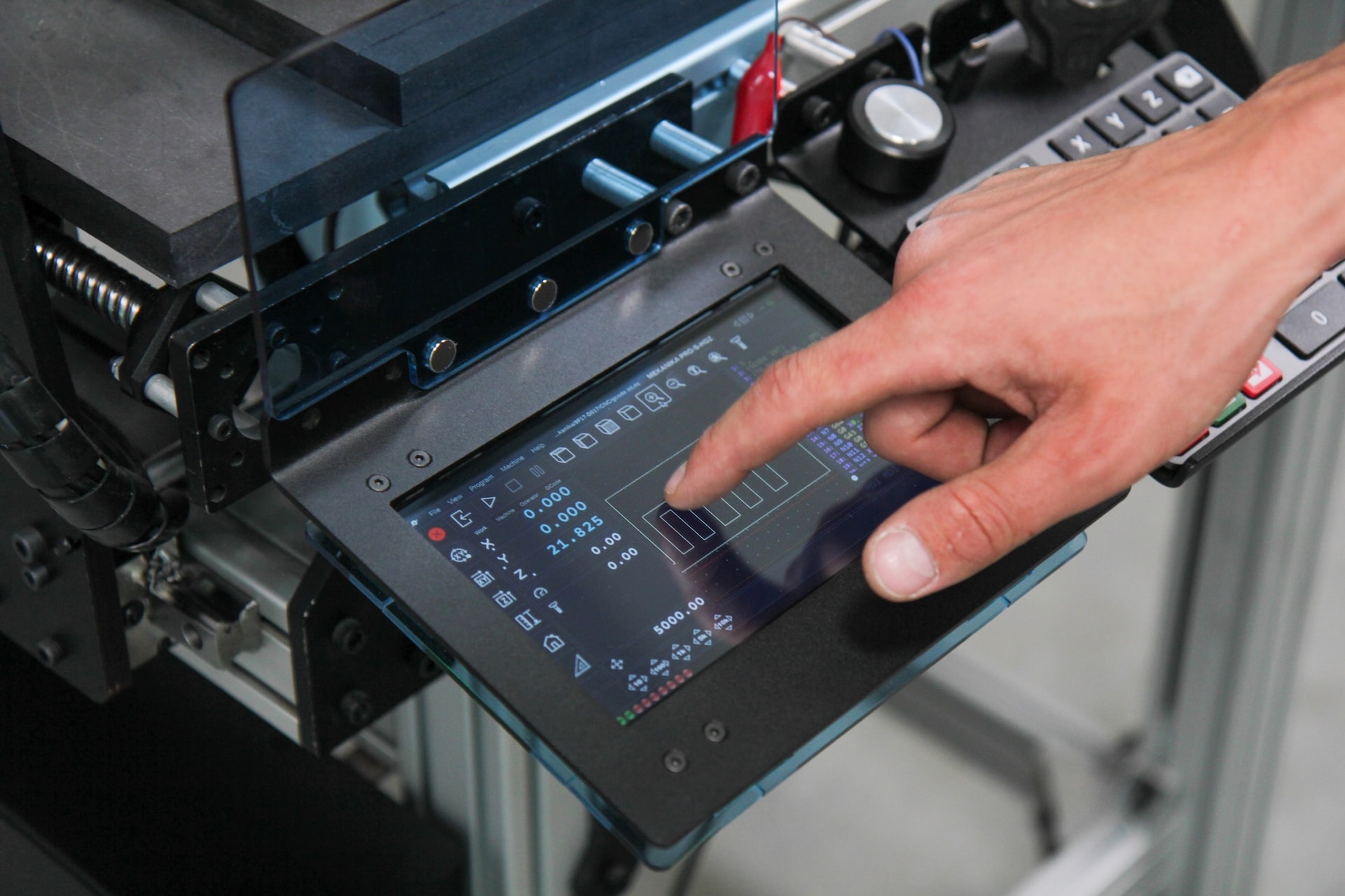 Touch Interface Standard 7"