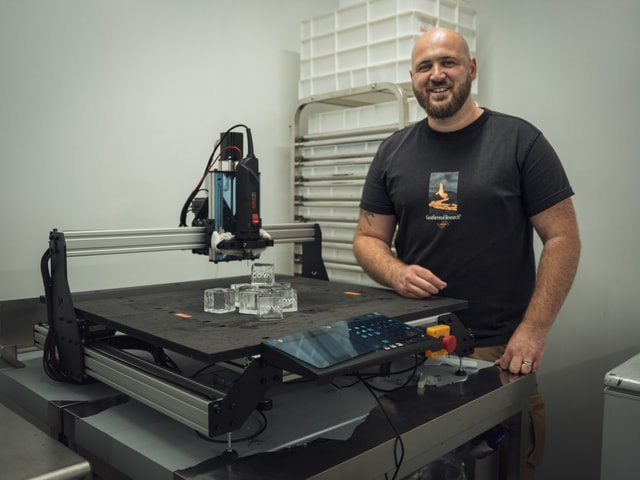 Icecube standing next to his Mekanika Evo-S with some tailor made icecubes on the spoilerboard
